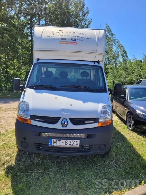 Renault Продаётся авто , готов в работу. Авто на частном л