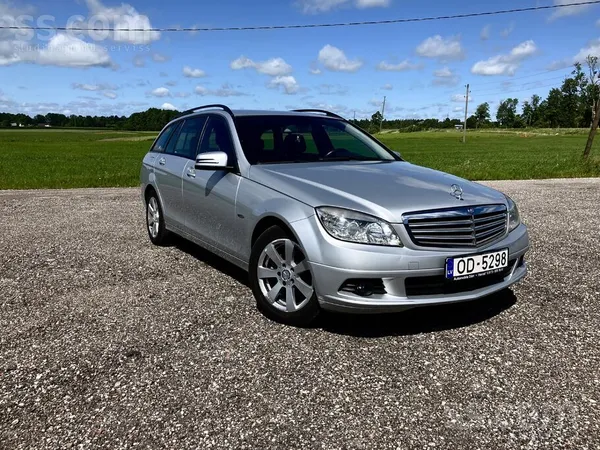 Mercedes Auto no Vācijas, pirkts oficiālā izsolē. 