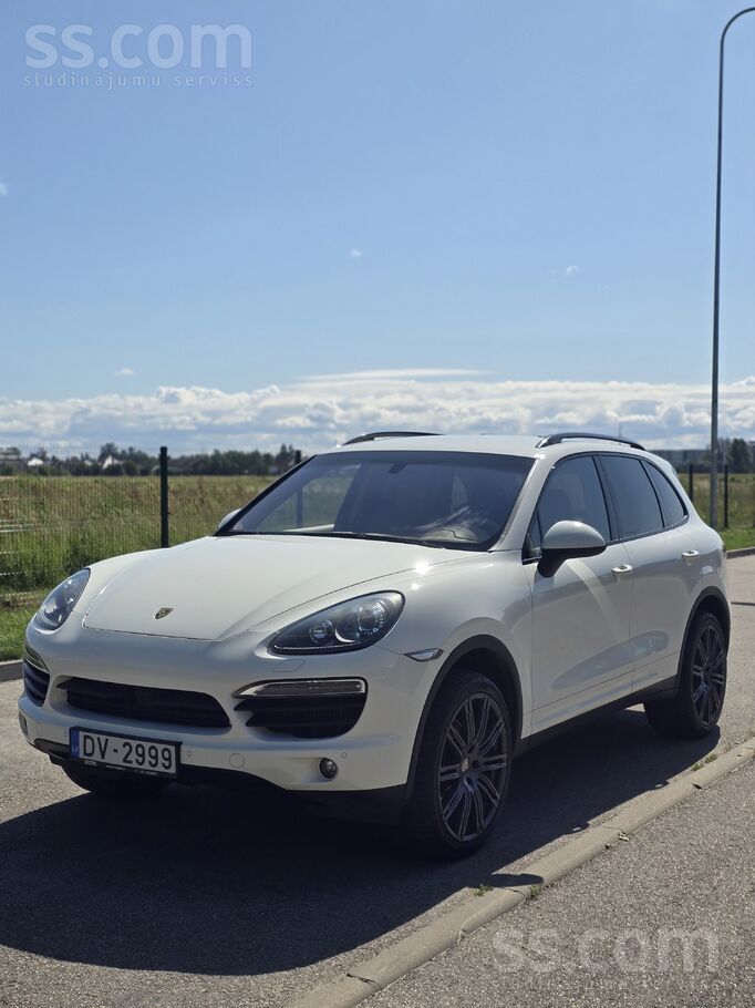 Porsche Cayenne 3.0 diesel 176kW. Veiktas visas apkopes un ieguldījumus nepr