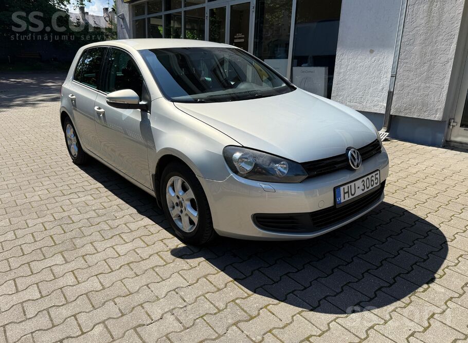 Pārdodu Volkswagen Golf 6 2011 1.4 benzīns 90 kW ar manuālo kārbu.
Auto