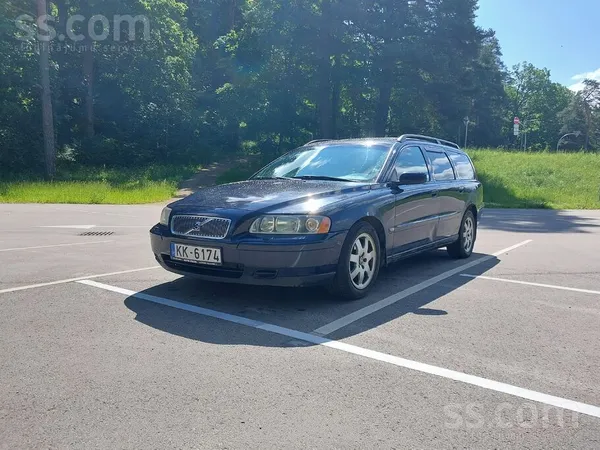 Volvo Pārdod Volvo V70.2005.gada. 2.4dizelis