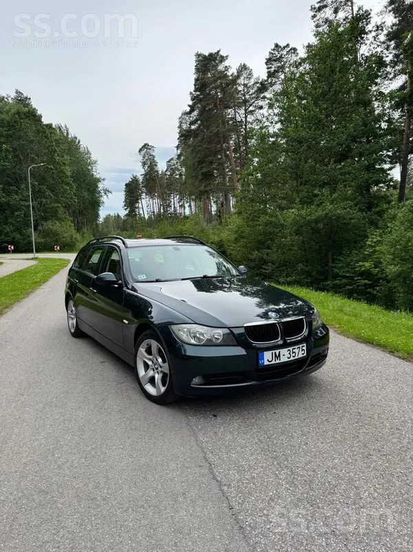 BMW Pārdod BMW labā stāvoklī. Tiek izmantots ikdienā. 