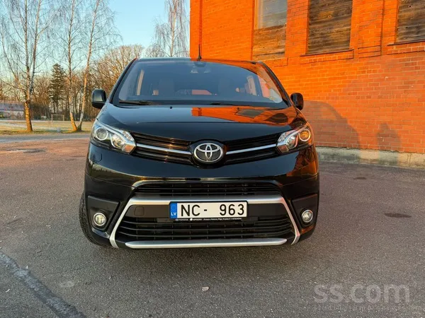 Toyota Toyota Proace Verso Long 2.0 D-4D Automāts – 8 vie