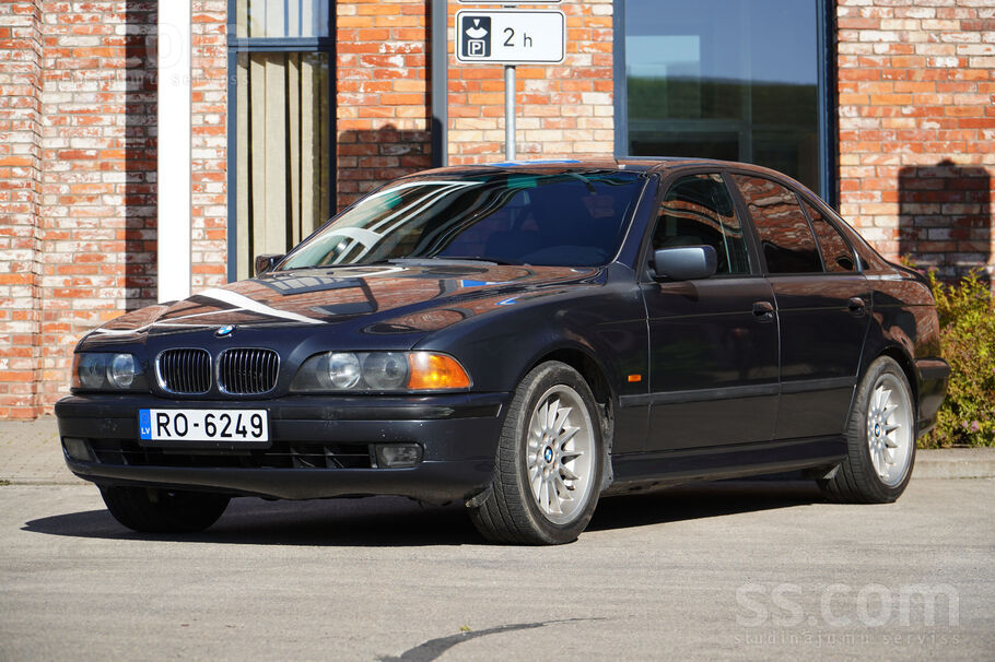 Oriģinālais 540i no no Kalifornijas. Pārbaudāms nobraukums. Bez nobraukuma p