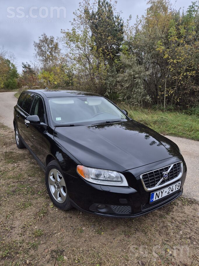 Volvo Продаю Volvo v70 d3 2.0 в отличном техническом и в
