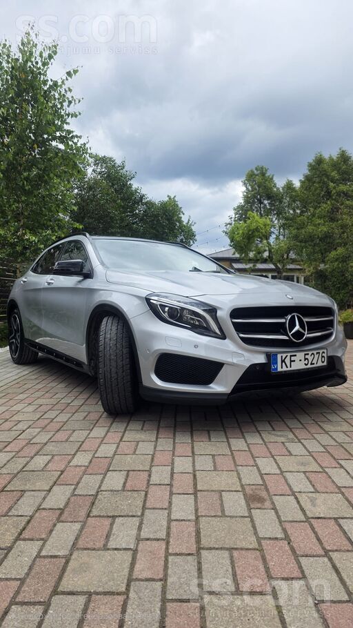 В связи с переездом продается отличный автомобиль Amg Line. Куплен и эксплуа