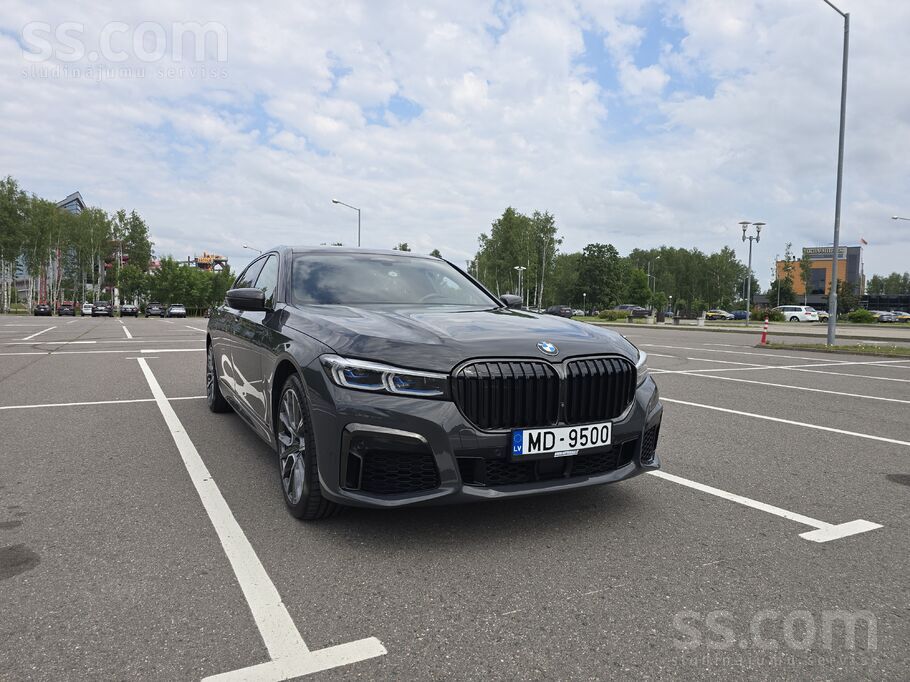 Bmw 750li xdrive 530hp.
Новый Т. О на два года
Надежный мотор нового типа