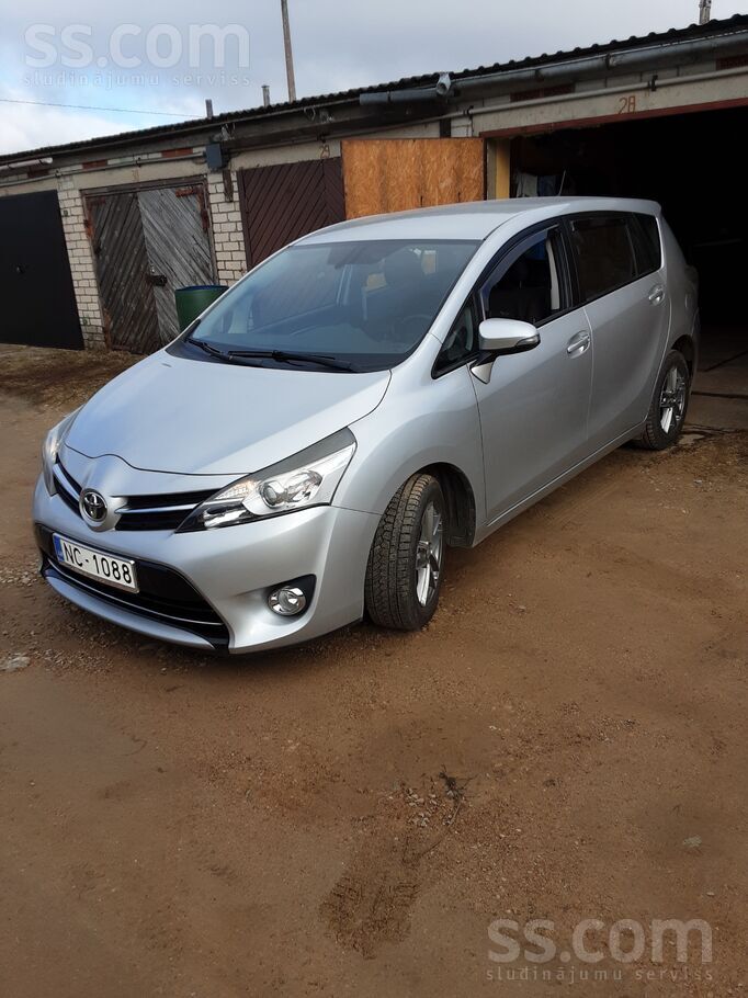 No Francijas. 3.gadi. Teicamā kārtībā. Savā klasē labs dzinējs. Vidējais pat