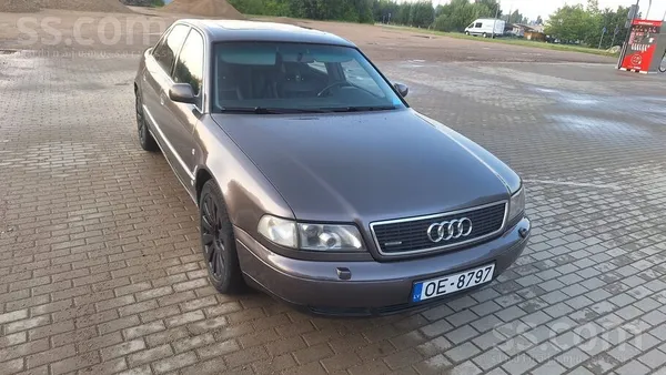 Audi Pārdodu a8 d2 ar 4.2 benz/gāze 6gang manuāli. Jaun