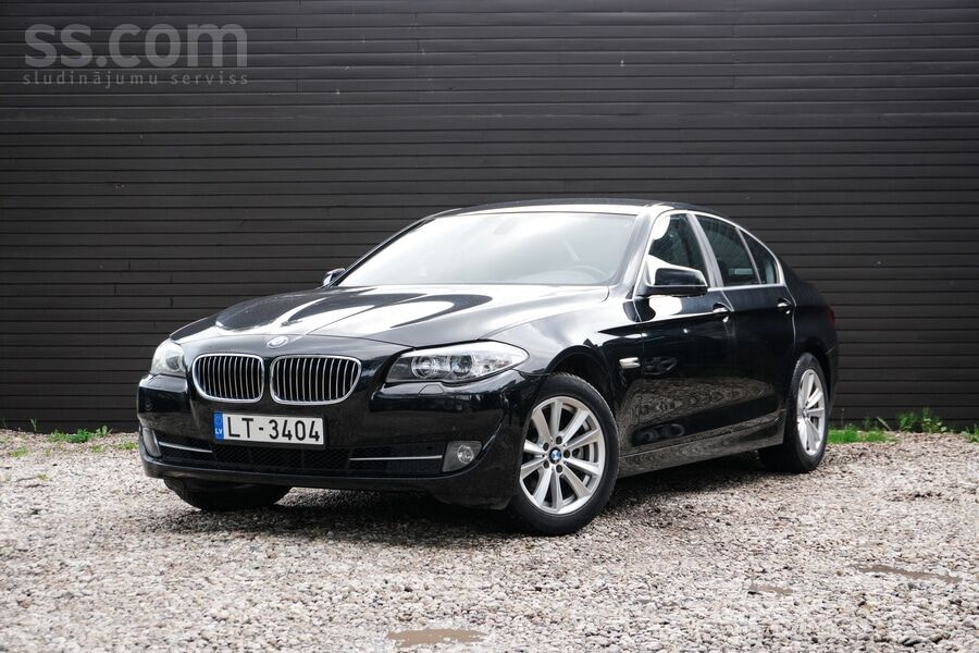 BMW BMW 520 2011. gada modelis ar 2.0 litru dīzeļa dzi
