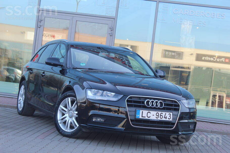 Pārdodu Audi A4 B8 2012g Facelift modelis. 

2.0 Tdi (105kw/143zs) Common