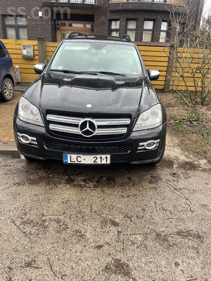 Продаю Gl320. 2009 .Хорошее состояние Не битый не крашеный не ржавый