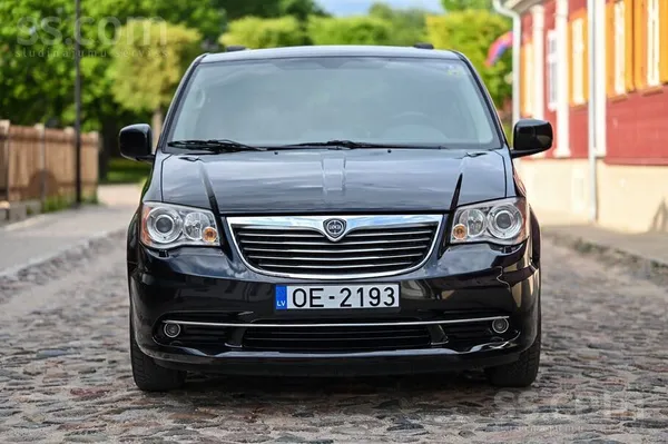 Lancia Voyager