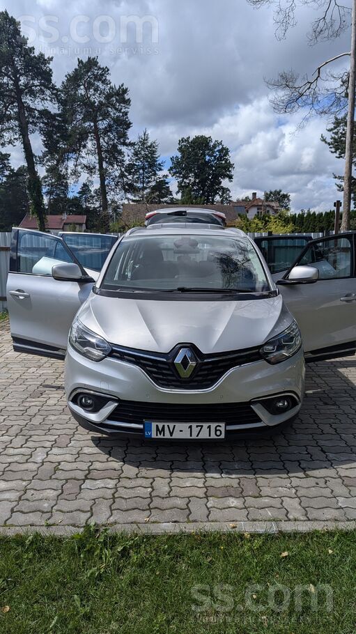 Pārdod automašīnu ļoti labā stāvoklī, ieguldījumi nav nepieciešami, viss ir