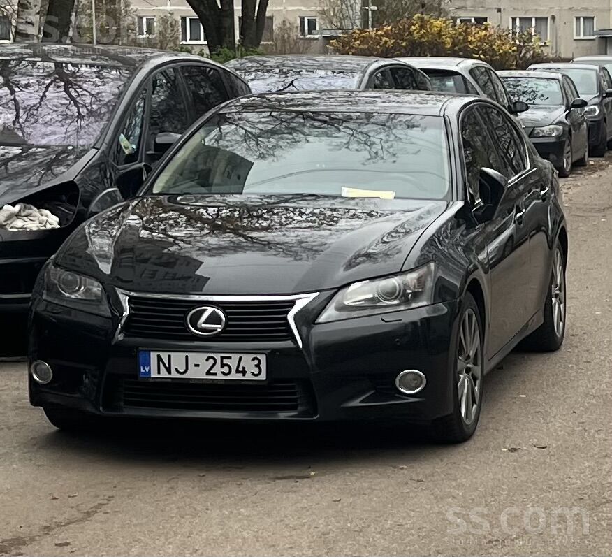 Продается. В отличном состоянии - сел, поехал. 186000 пробег. ТО до конца 20