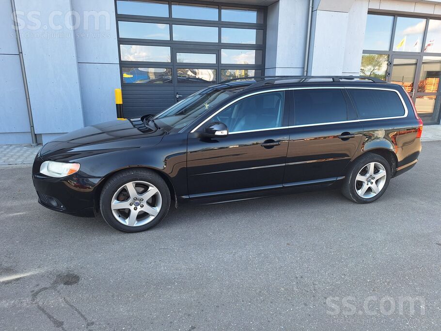 Volvo Pārdodu koptu un uzticamu Volvo V70 2.4D (129kW), 