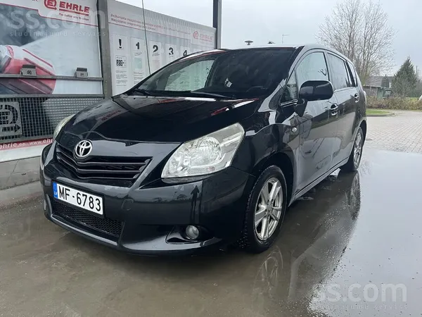 Toyota Toyota Verso