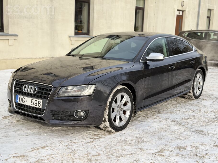 Sportback
Quattro
Webasto
Ļoti akurāts un kopts auto.
Tikai 7.3l uz 10