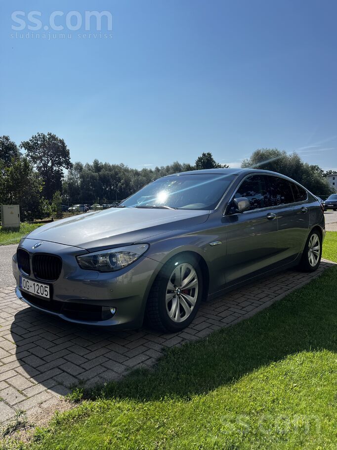 BMW Pārdodu uzticamu un jaudīgu BMW 530d GT Xdrive ar 