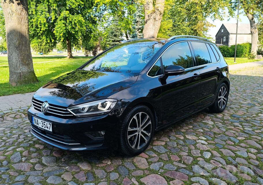 1.6 tdi dīzelis 81kw, manuāls 6-ātrumi,
labā tehniska un vizuālā stāvoklī,