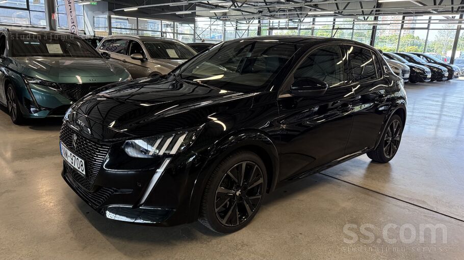 1.2 Benzīns (100zs) Automāts, Gt-Line.
Ražotāja garantija līdz 2027.Gadam.