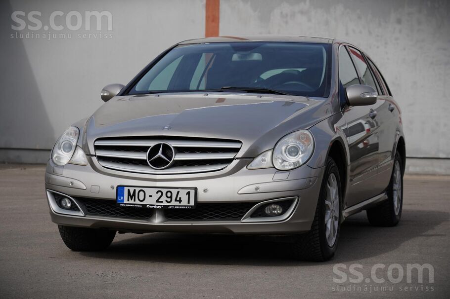 3.0d/165kw, 6-Sēdvietas, ādas sēdekļi, navigācija, parkošanās sensori, klima