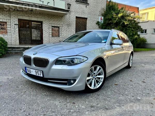 BMW BMW 520 2012g. 