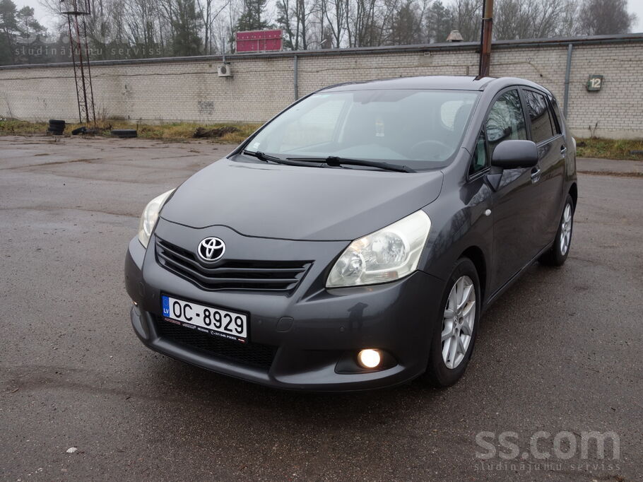 Toyota Verso. 2.0 D-4D. 93kw. -127лс. Family. В Латвии не эксплуатировался.