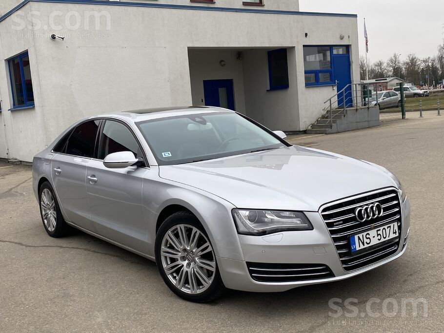 Audi Продаю Audi A8 2011 г. 3, 0 дизель, Quattro. Машин