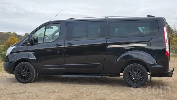 Ford Tourneo Custom Long