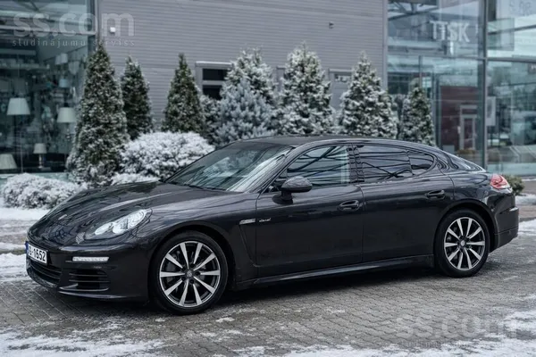 Porsche Panamera diesel (221kw) jeb (300zs). Oriģināls pārbaudams nobraukums