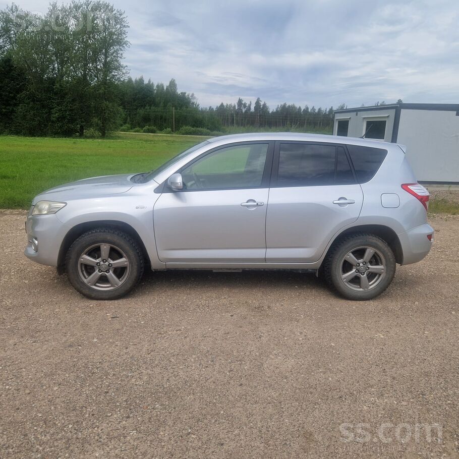 Pardodu Toyota Rav4 2, 2 D-Cat 4x4, Tikko izieta jauna tehniskā apskate 0.vē
