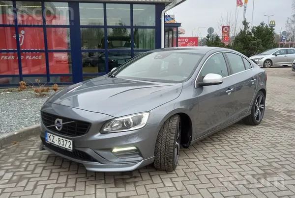 Volvo R-Design T6 Awd 235 kW / 320 ZS
