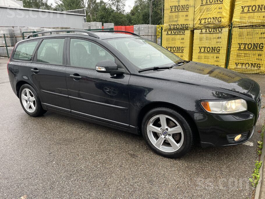 Volvo 1, 6d/80kw, 4, 8l/100km tiko no Beļģijas labs aprī