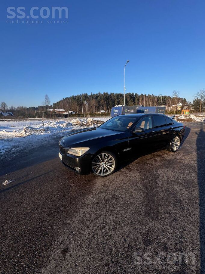 Tiek pārdots BMW 740i, mašīna vairs nav nepieciešama, tādēļ arī pārdodam. La