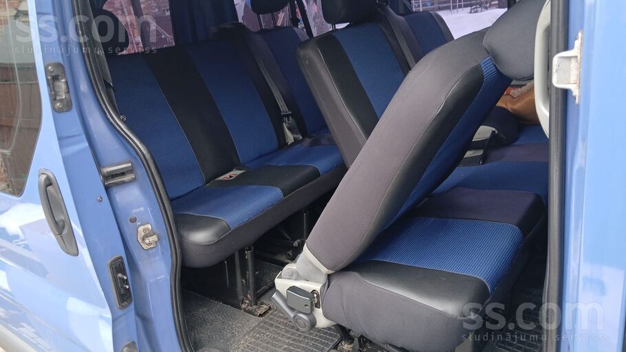 Renault Pārdodu Renault Trafic, 2.5 dīzelis, 09.2010.gads.