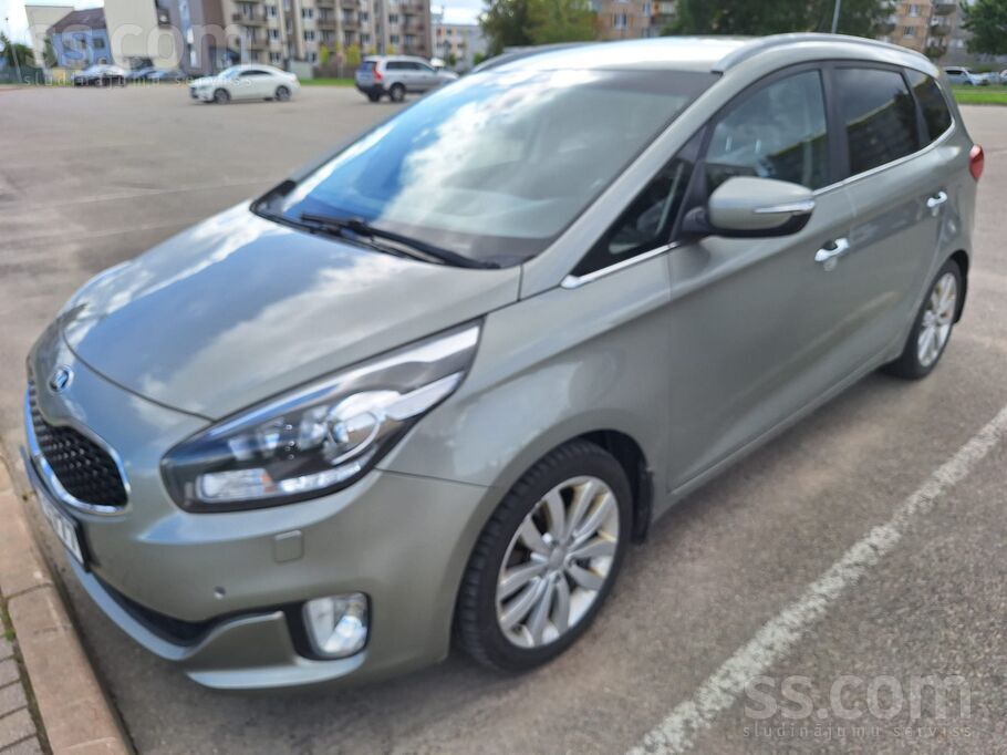 Ietilpīgs 7- vietīgs auto labā stāvoklī. Pirkts Latvijā, viens īpašnieks. Ve