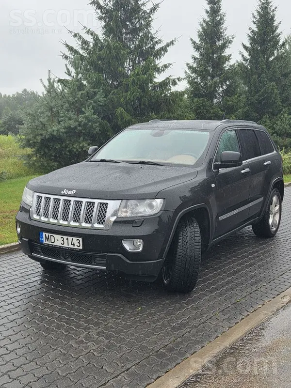 Jeep Grand Cherokee Overland. 
Nobraukums atbilst orginalam, eļļas mainas i
