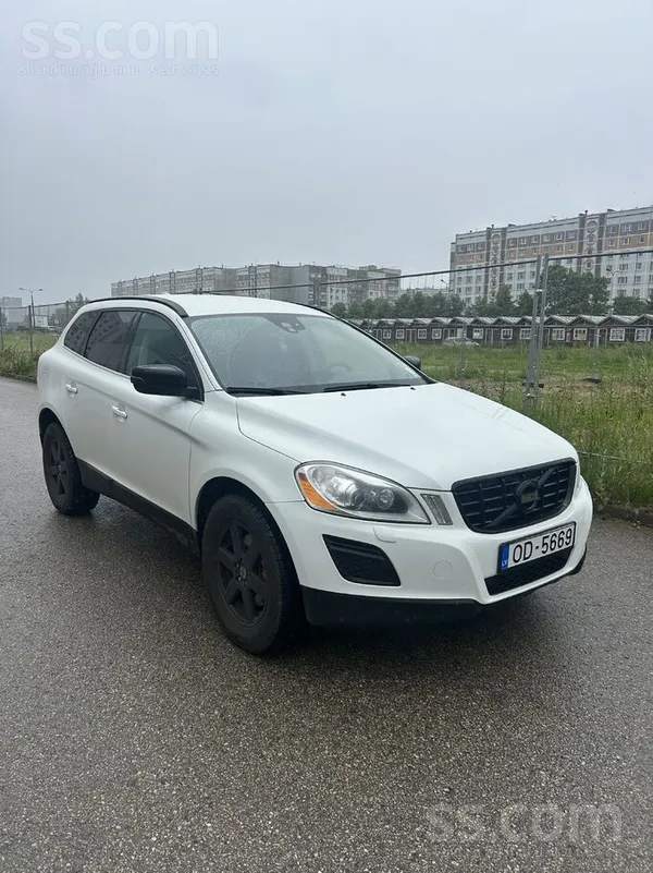 Volvo Superīgs auto, atvests bija no Zviedrijas, laicīgi