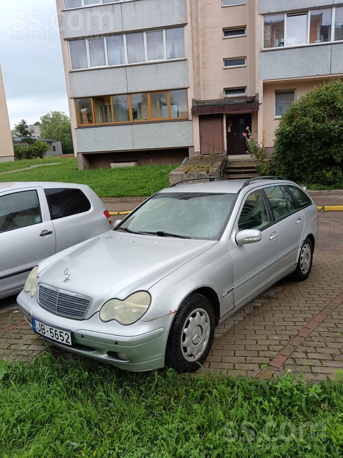 Pardodu Mersedes Benz c220, кopts tirs gaiss salons, salona nesmekets, nobra