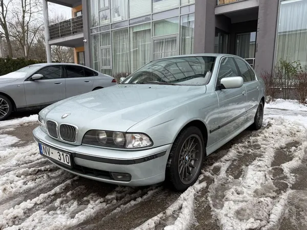 BMW V8 M62Tu automašīna labā tehniskā stāvoklī. Dzinēj