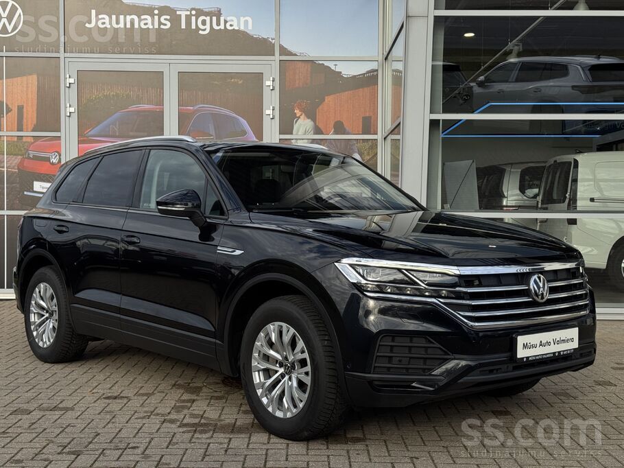 Volkswagen Touareg 3.0l dīzelis 210kW (282zs), Pvn 21% iekļauts cenā. 

Au