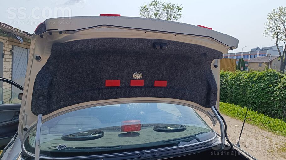 Зеркала электро
 Новый аккумулятор
 Поменяны ремни грм
Фильтра мосла
 Пр