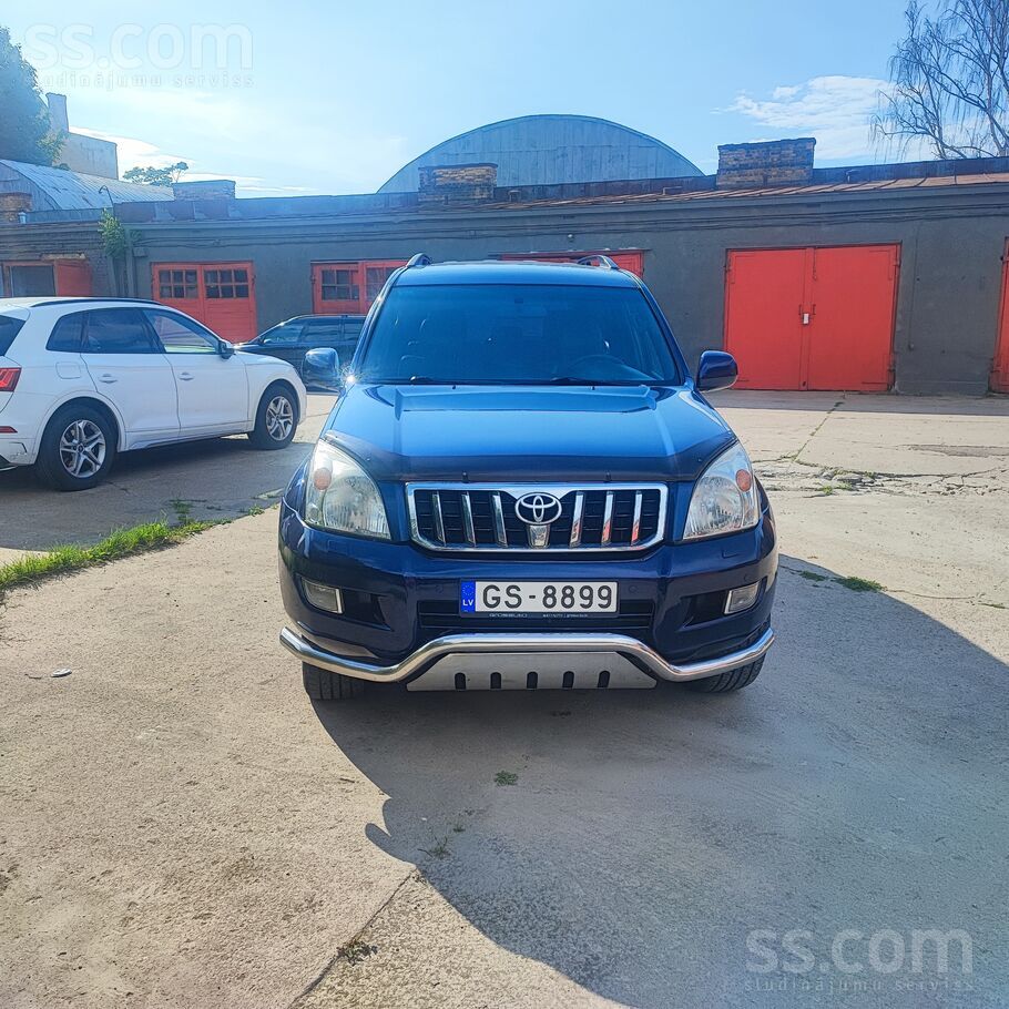 Toyota Pārdot Toyota Land Cruiser 120 Prado teicama stāvo