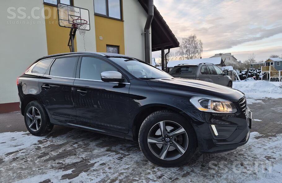 Volvo Pārdod koptu Volvo Xc60 D4 R-Design, 2014. gads.