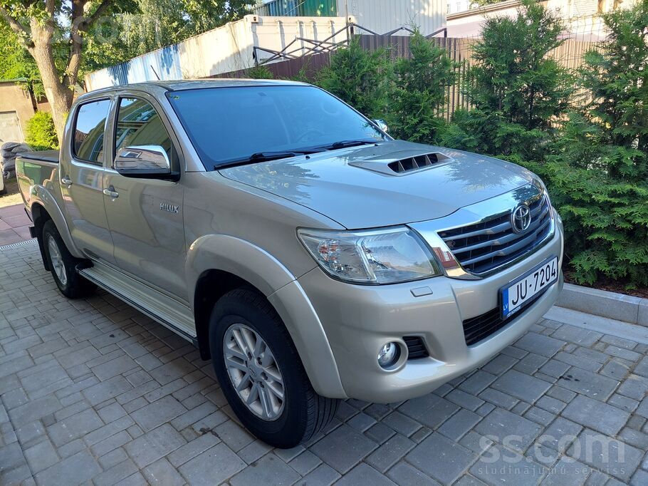 Toyota Viens īpašnieks, privātpersona, pirkts Latvijā. Ap