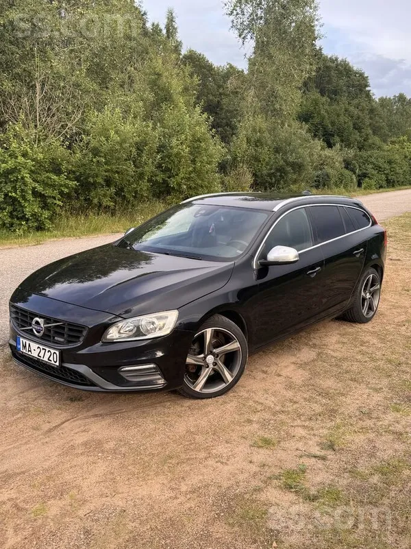 Volvo Pārdod Volvo V60, R-design. Ekonomisks , 5, 5l uz