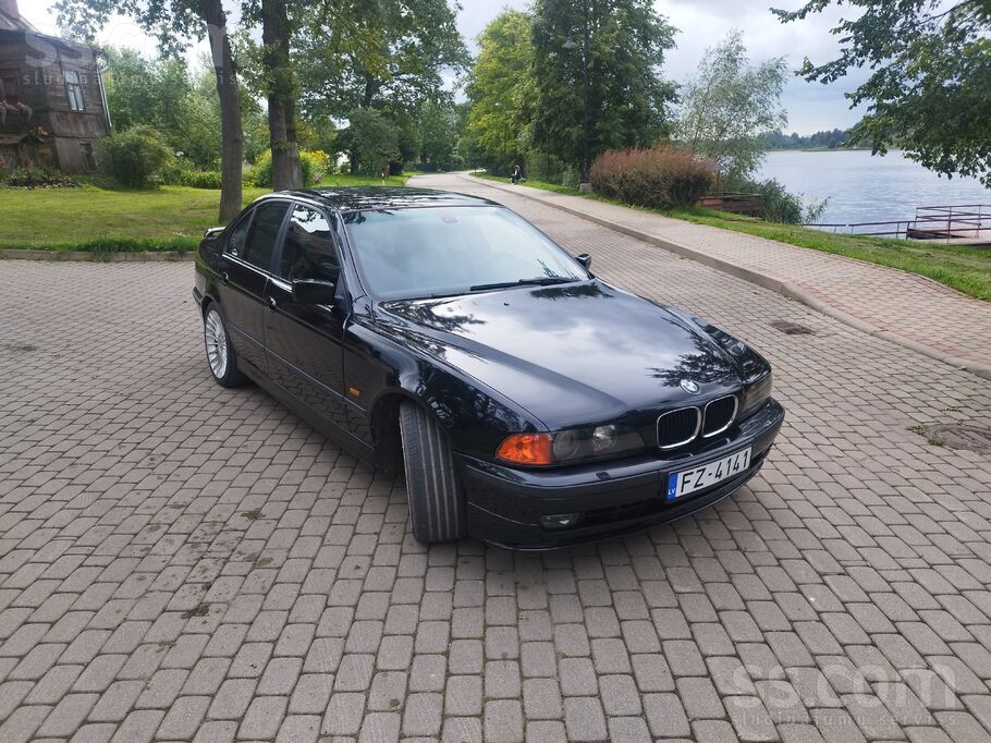 Tirgojas BMW 540 vairāk info rakstot vai zvanot .