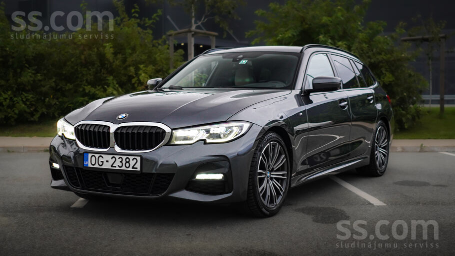 BMW M- paka. BMW G21 Touring ar 2.0 benzīna dzinēju. A