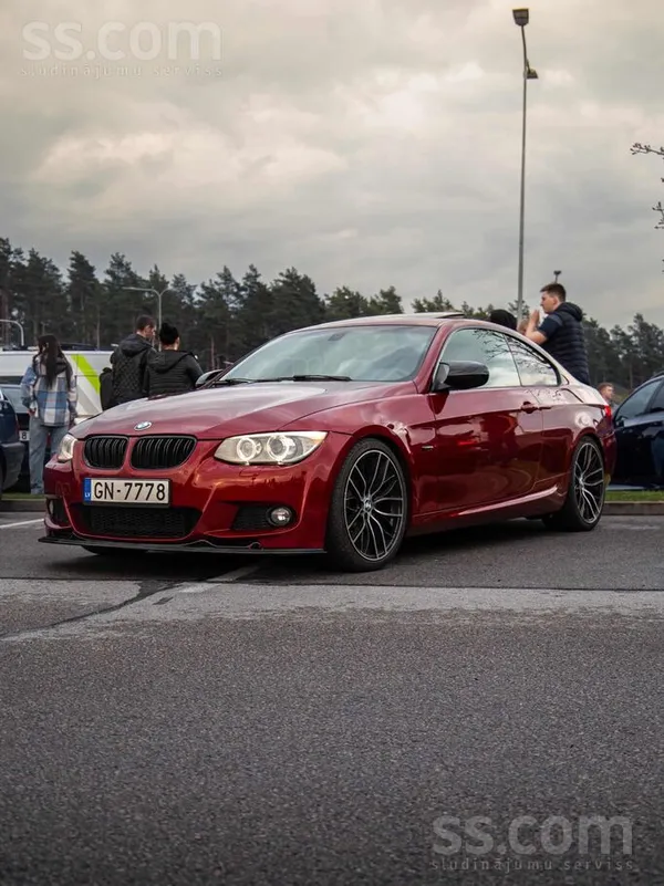 BMW Pārdodu, 2013 gada BMW 328i ar 3.0l benzīnu, m-pak